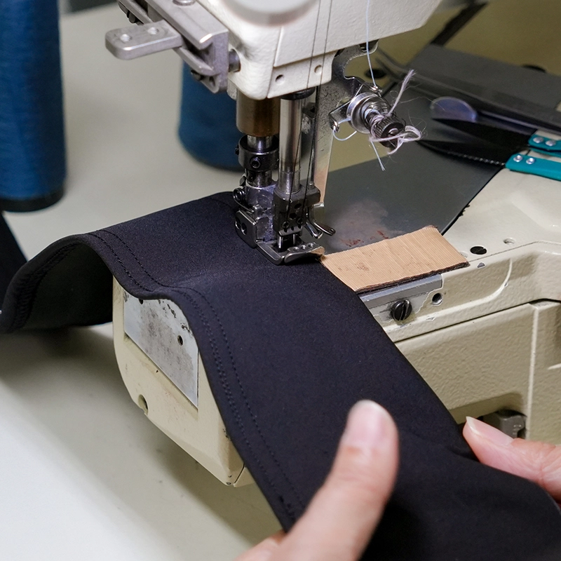 industrial-sewing-machine-stitching-process-garment-manufacturer