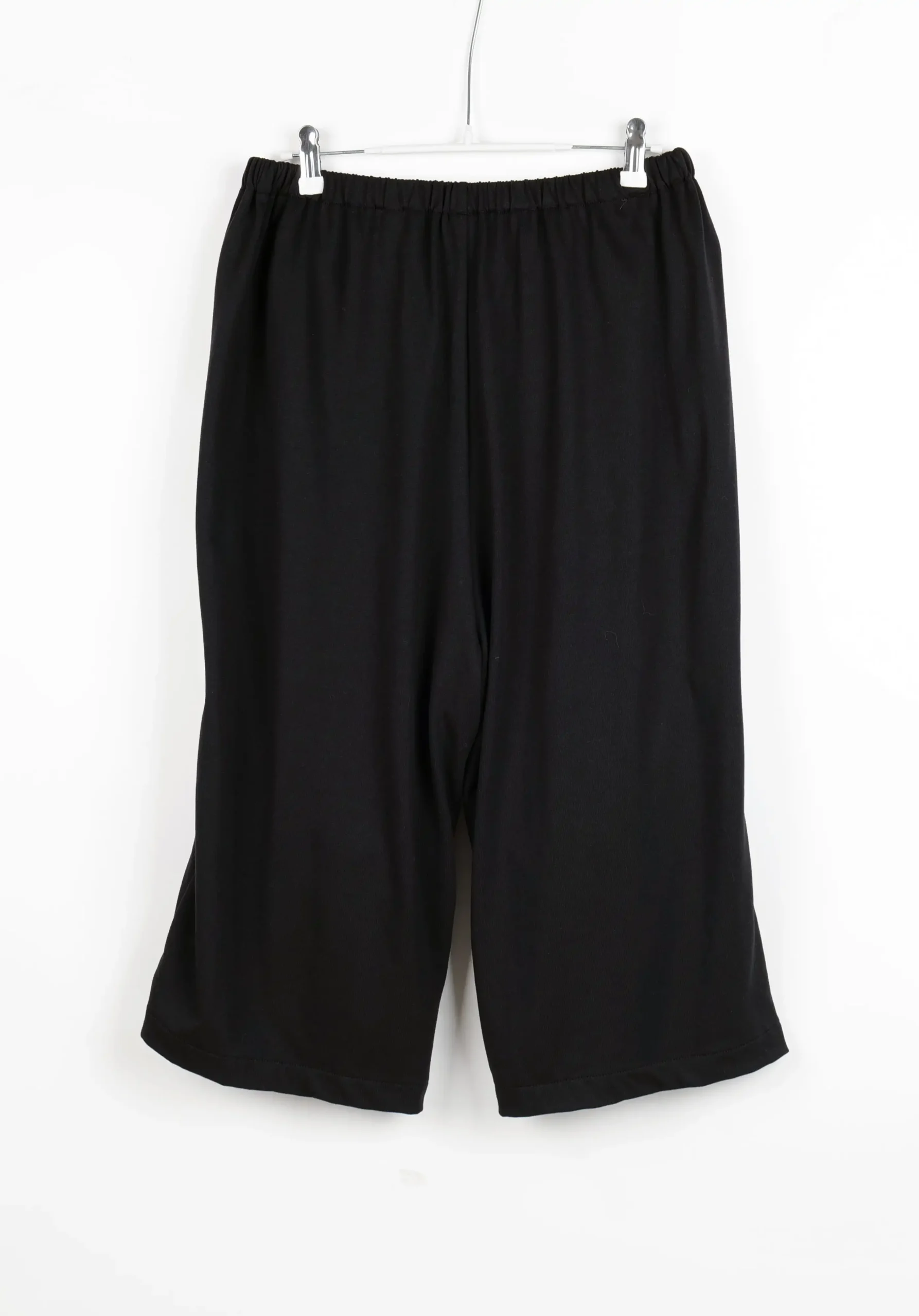 Gender-Neutral Adaptive Functional Cropped Pants - Front View