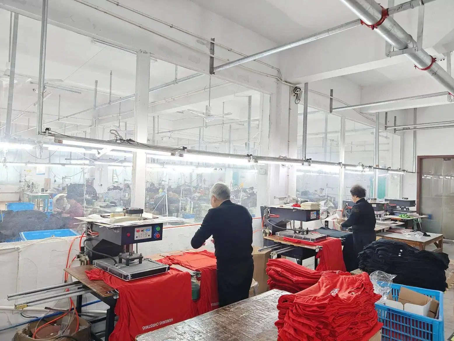 Adaptive clothing manufacturing for wheelchair accessibility - small batch clothing manufacturers 