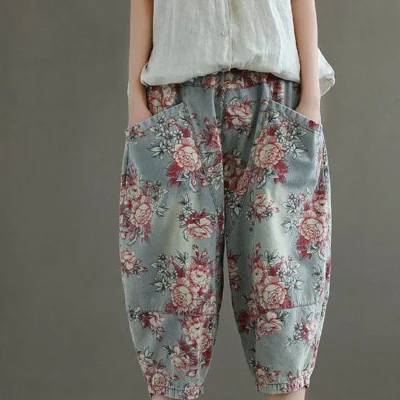 Floral Cropped Pants