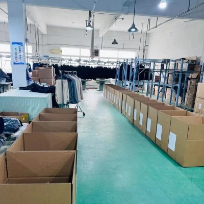 apparel-order-fulfillment-packaging-station